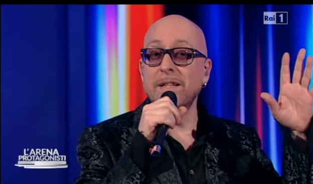 L’Arena, Mario Biondi canta White Christmas e Santa Claus is coming to town
