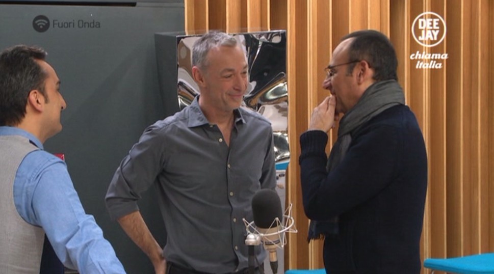 Sanremo 2015, Carlo Conti a Radio Deejay con Linus e Nicola Savino