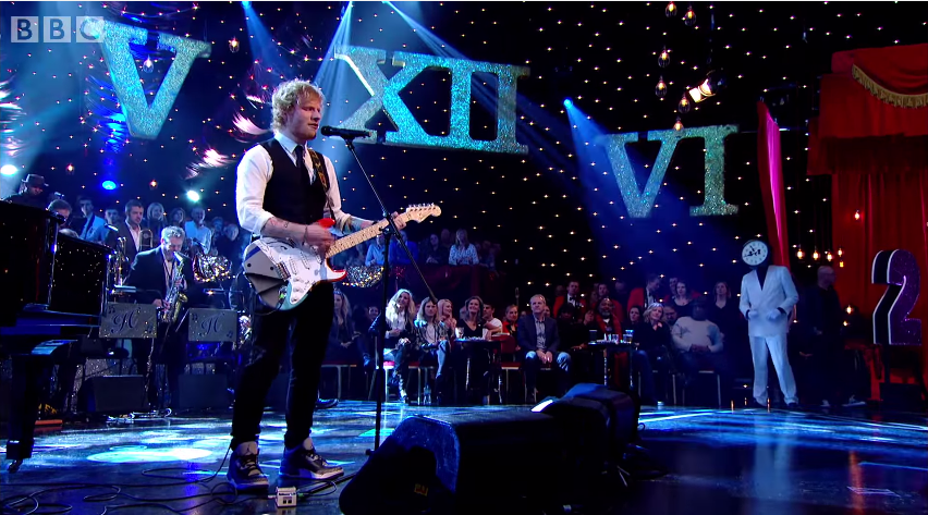 Ed Sheeran, cover di Master Blaster di Stevie Wonder per Capodanno 2015 (Video e testo)