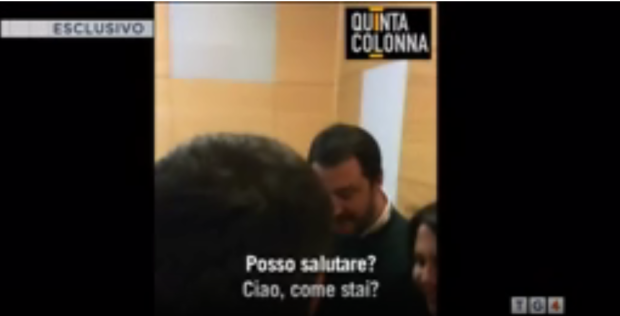 Tg4, il fuorionda dell’incontro di Renzi e Salvini a Quinta colonna