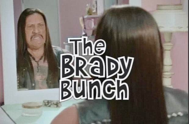 Super Bowl 2015 spot: Machete e La famiglia Brady per “Snickers”