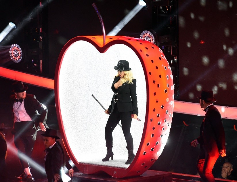 Nba All Star Game 2015, l’esibizione live di Christina Aguilera [video]