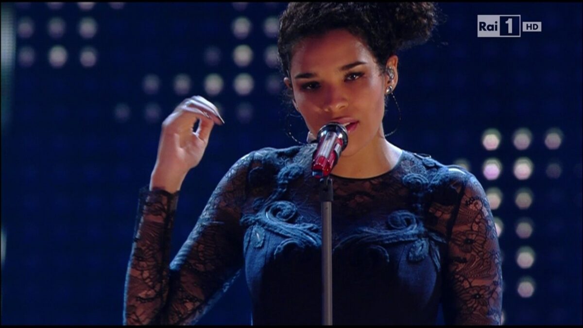 Chanty a Sanremo 2015, Ritornerai: testo e video intervista
