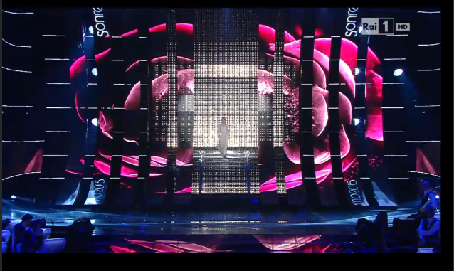Sanremo 2015, Emma commossa