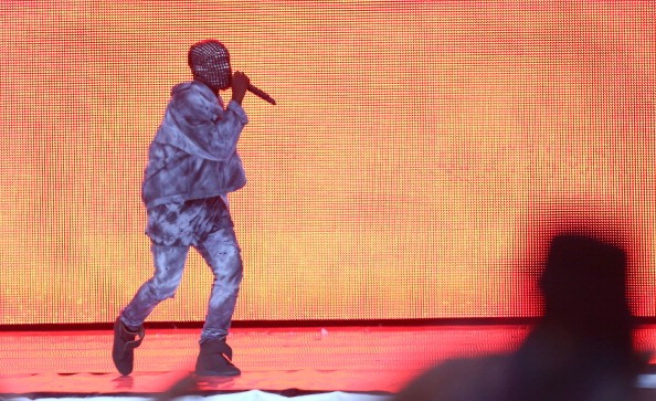 Kanye West feat. Sia, Wolves: testo, traduzione e audio della canzone