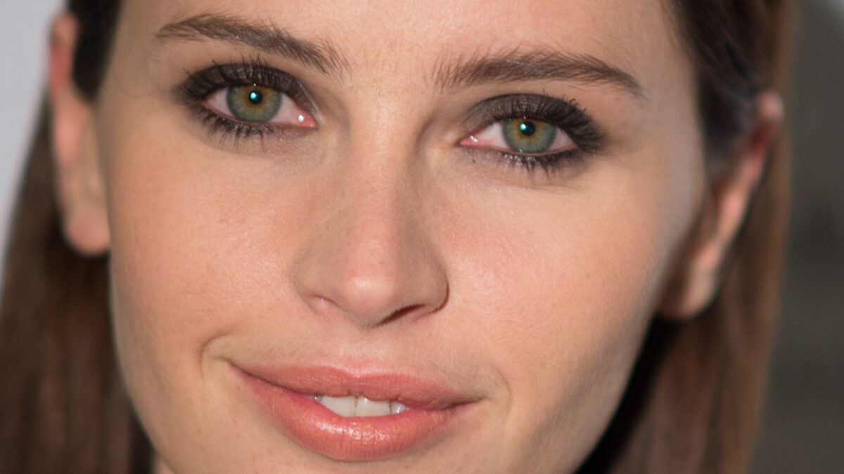 Star Wars – Felicity Jones per lo spin-off di Gareth Edwards