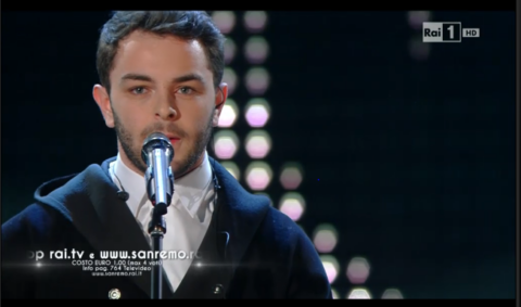 Sanremo 2015: Lorenzo Fragola, Una città per cantare (testo e video esibizione)