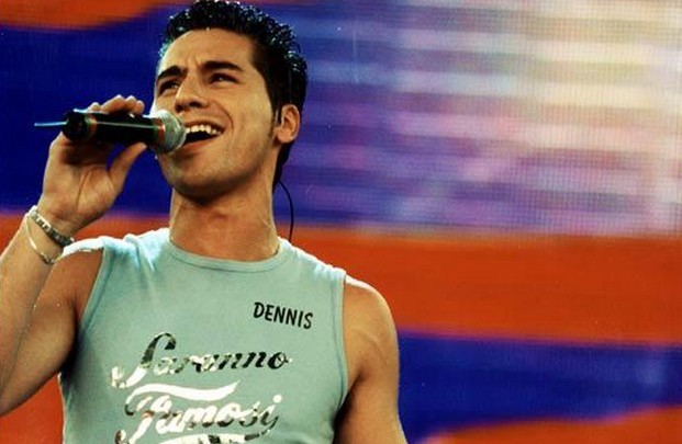 The Voice of Italy 2015, Dennis Fantina di Amici ci prova