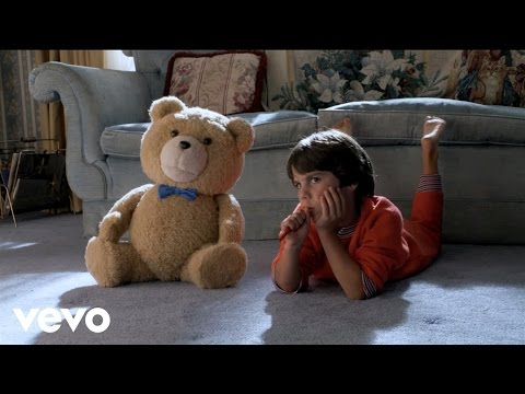 Star Wars: ‘Just The Two Of Us’ C3P0 & R2D2 Music Video
