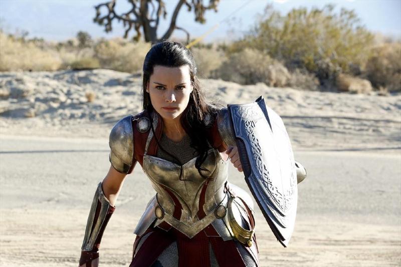 Serie tv, news: Emily Kinney in The Flash, Jaimie Alexander torna in Agents of S.H.I.E.L.D.