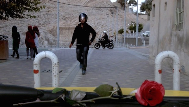 Taxi: recensione in anteprima del film in concorso a Berlino 2015