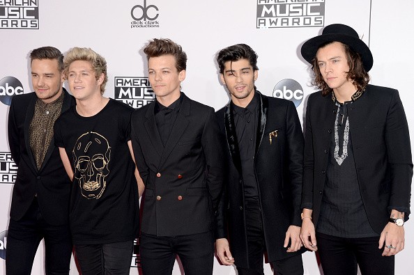One Direction, Zayn Malik lascia il tour per stress #HaveAGoodRestZayn