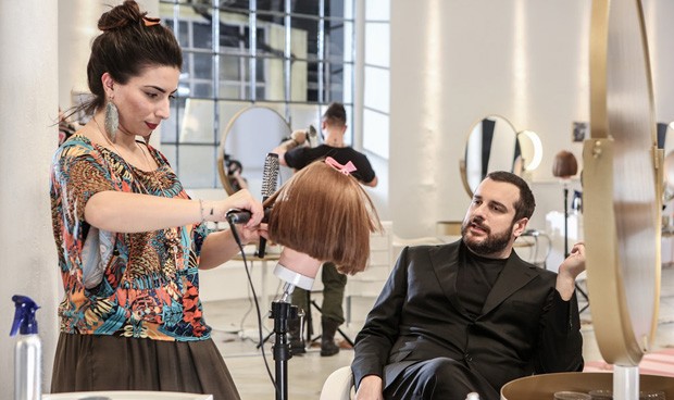 Hair, 29 marzo 2015, diretta prima puntata: Sabrina eliminata dal Costantino Show