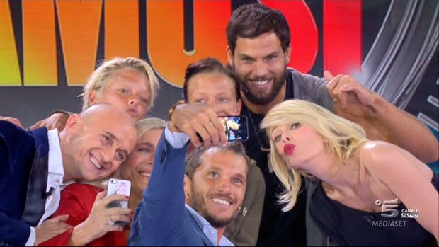 Isola dei famosi 11 si farà. E sulla decima edizione, Scheri: “Strepitosa”
