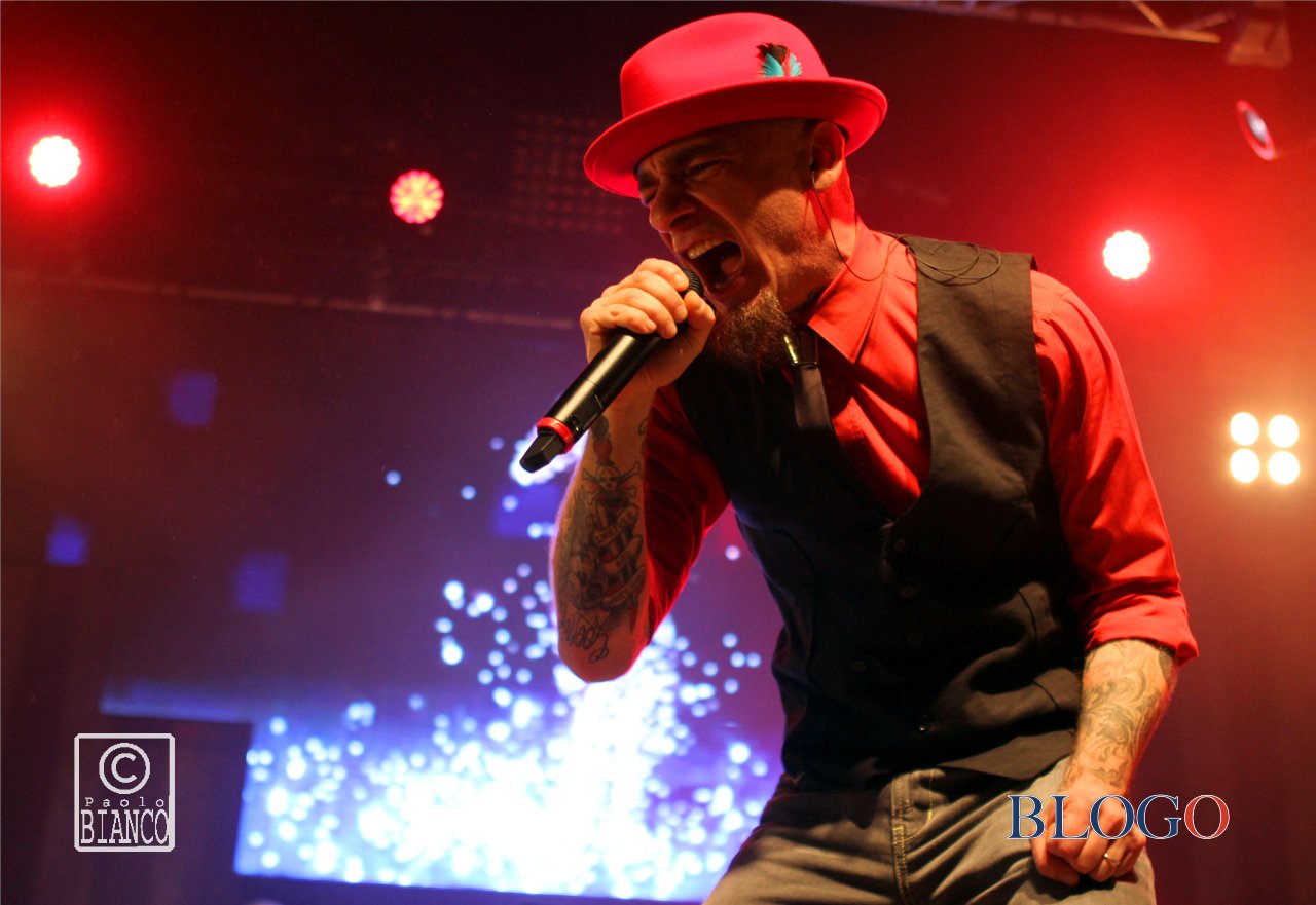 J.Ax foto concerto Live Club Trezzo 3 Marzo 2015