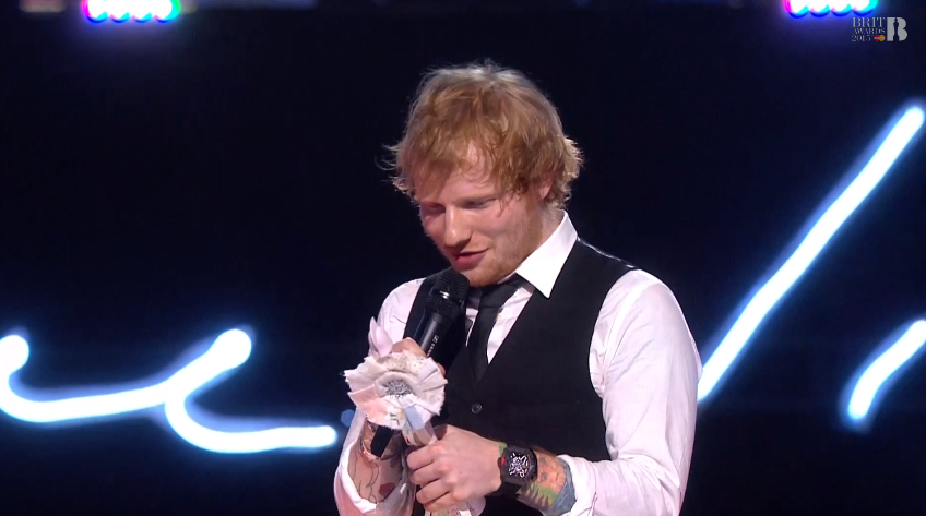Ed Sheeran e la lettera di una fan: “Sei un po’ bruttino ma ti amo!”