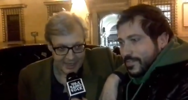 Lucio Battisti, Il mio canto libero: la cover di Vittorio Sgarbi (Video)