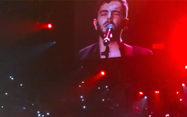 Fedez, Pophoolista Tour: Lorenzo Fragola canta The Reason Why (Video)