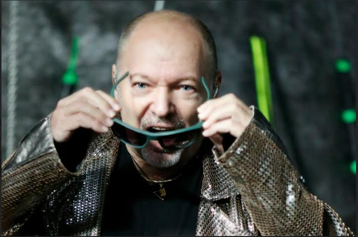 Vasco Rossi, Sono innocente ma: testo e video ufficiale