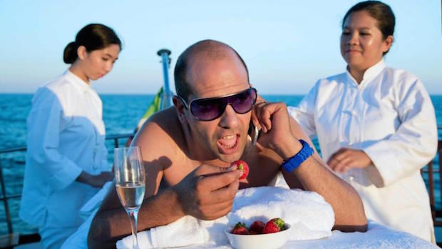 Checco Zalone al cinema il 1° gennaio – salvo Star Wars VII il 17 dicembre?
