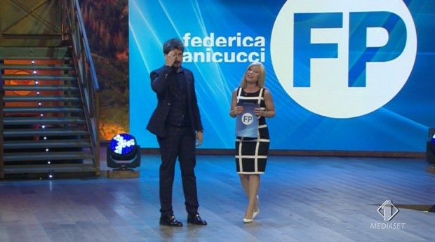 Valeria Graci a Blogo: “Nessuna censura sull’imitazione di Federica Panicucci. Perchè lei? La D’Urso era troppo scontata (ma forse per par condicio, l’anno prossimo…)”