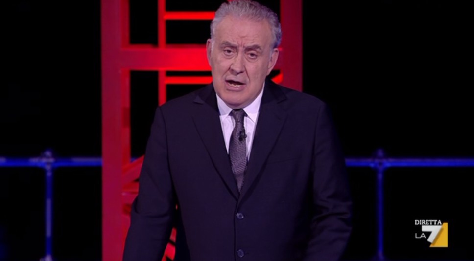 Servizio Pubblico, ospiti di Santoro stasera Di Maio, Di Pietro e Martelli