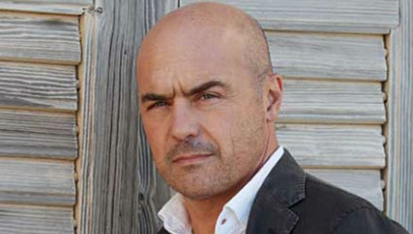 Stasera in tv, 10 aprile 2015: Il Commissario Montalbano, D-Day, Le Tre Rose di Eva
