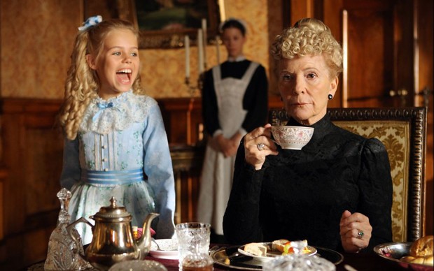 Stasera in tv, 4 aprile 2015: Piccola Lady, Una moglie bellissima, Scala Mercalli