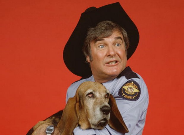 Hazzard, James Best è morto: addio allo sceriffo Rosco P. Coltrane