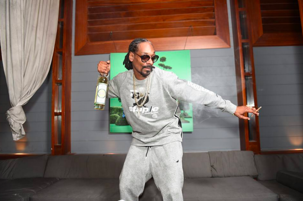 Snoop Dogg dona 10 miloni di dollari a un’app che spedisce erba a domicilio