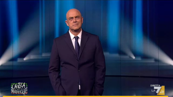 Crozza nel paese delle meraviglie, diretta 24 Aprile 2015: Matteo Renzi dittatore, Guccini e Razzi, tutte le imitazioni