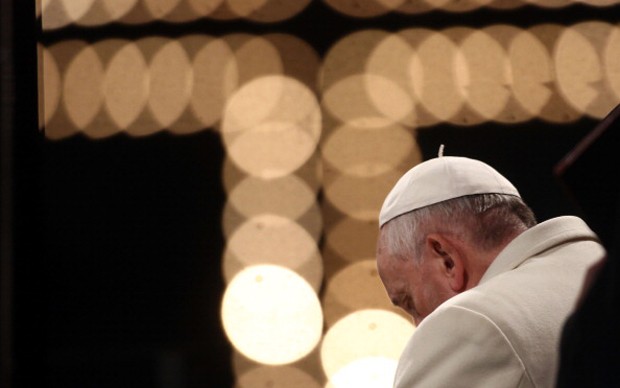 Pasqua 2022 in tv con Papa Francesco, Benigni e Maggioni nello speciale I volti del Vangelo