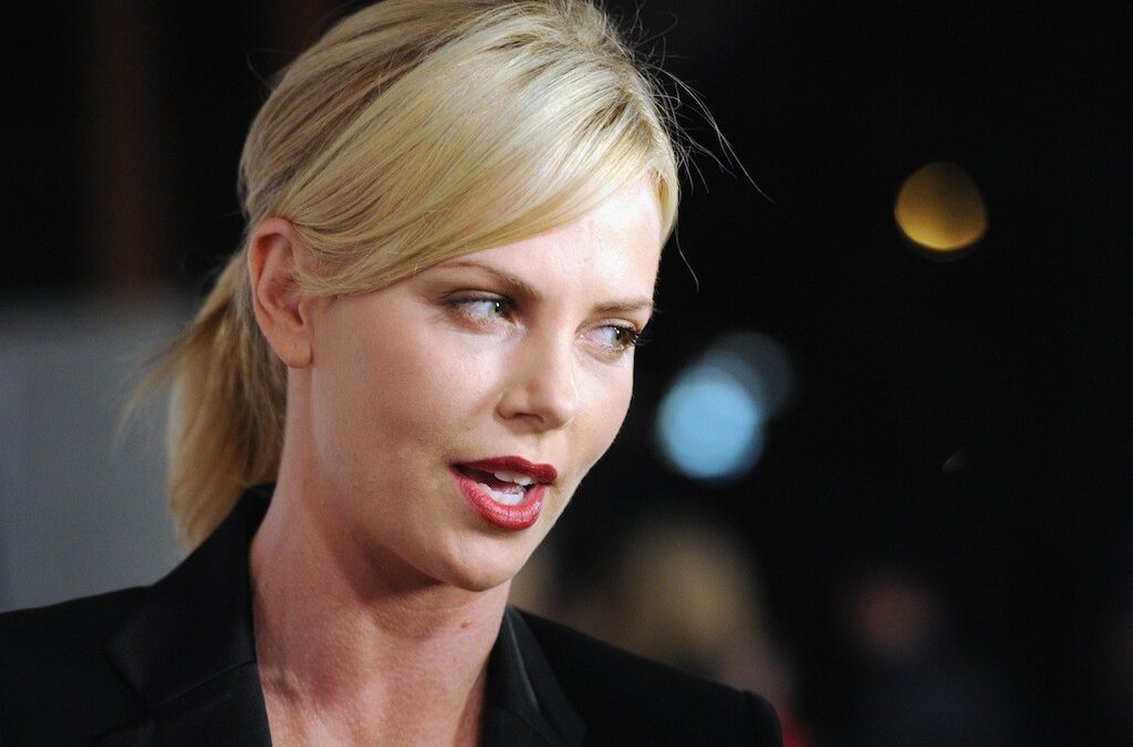 Film 2016-2017: Charlize Theron per The Coldest City – Dwayne Johnson per Alpha Squad Seven