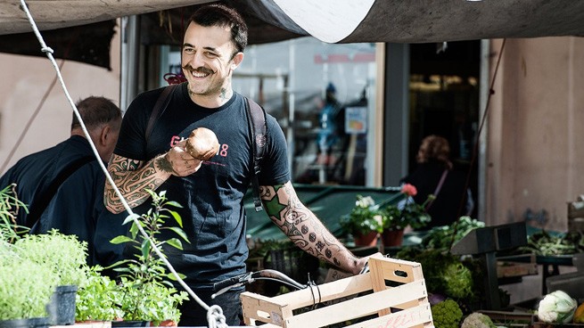 Unti e Bisunti 3, Chef Rubio gira i nuovi episodi (e intanto sbarca in Germania)