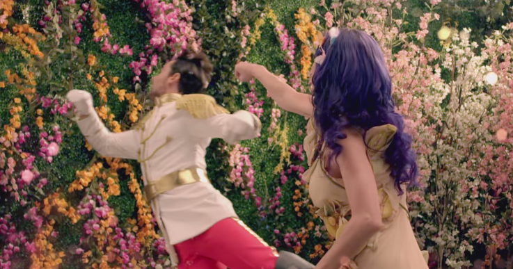 Katy Perry, Wide Awake: curiosità sul brano uscito il 22 maggio 2012 [testo, traduzione e video]