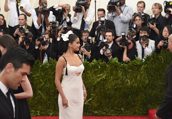 Selena Gomez, nuovo singolo in estate 2015. E duetto con Justin Bieber in programma?