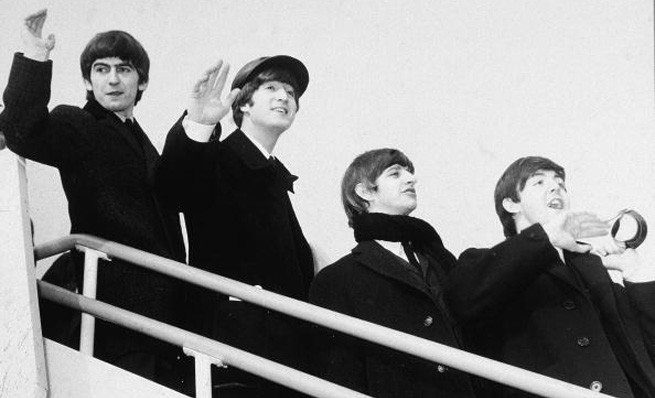 Stasera in tv, 25 giugno 2015: Vedi chi erano i Beatles, Temptation Island