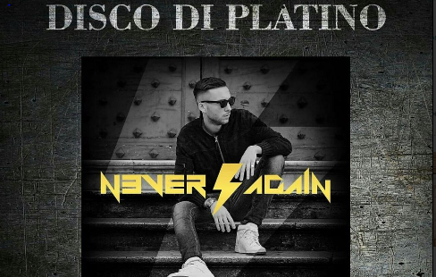 Never Again è platino, Briga su Twitter: “Le malelingue biforcute fanno retromarcia nelle loro bocche”