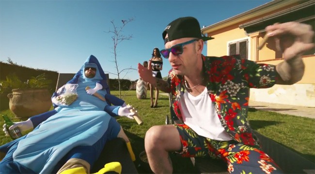 Clementino, Fumo: testo e video ufficiale