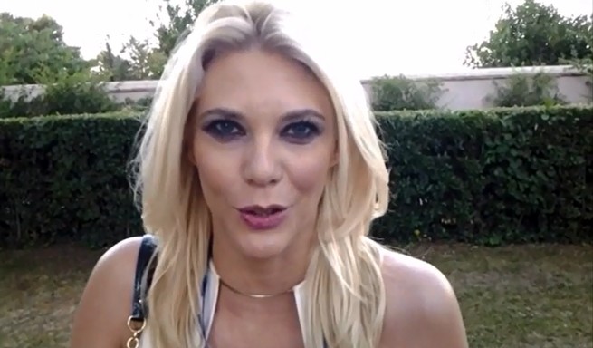 Eleonora Daniele a Blogo: “Ascolti di Estate in diretta in aumento. Novità strutturali a Storie Vere” (VIDEO)