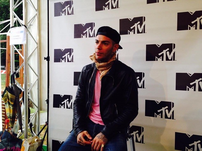 Mtv Awards 2015, Emis Killa: “Stasera canterò e, magari, farò ascoltare qualcosa del nuovo album”