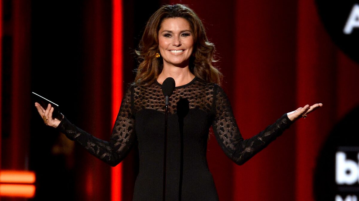 Shania Twain: “Un nuovo singolo quando avrò 50 anni”