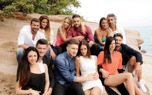 Temptation Island, la versione camp di Uomini e Donne con trash accuratamente selezionato