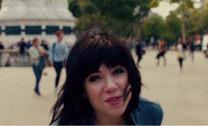 Carly Rae Jepsen, Run Away with Me: testo, traduzione e video ufficiale
