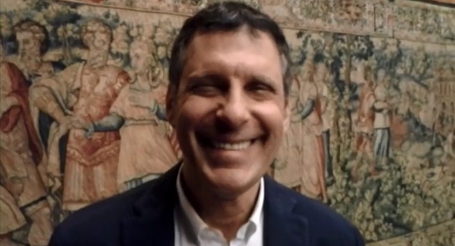 Fabrizio Frizzi a Blogo: “Gli italiani hanno sempre ragione rivincita dopo Red or black. La posta del cuore il sabato? Vediamo…” (VIDEO)