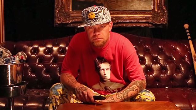 Five Finger Death Punch, Jekyll and Hyde: testo, traduzione e video