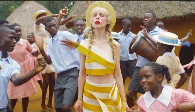 Petite Meller, Baby Love: testo, traduzione e video ufficiale