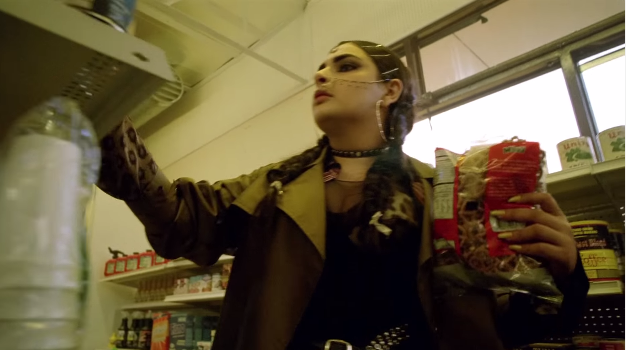 Rihanna ha reclutato su Instagram la bad girl complice per il video di Bitc* Better Have My Money