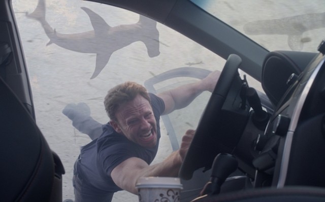 Sharknado 3: Oh Hell No!, SyFy fa decidere al pubblico le sorti di un personaggio nel quarto film