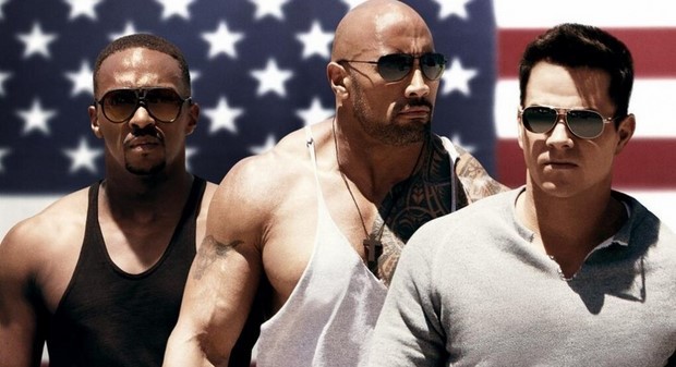 Stasera in tv su Italia 1: “Pain & Gain – Muscoli e denaro” con The Rock e Mark Wahlberg